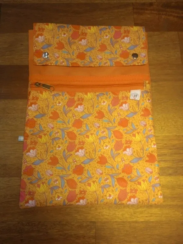 [PROD426] Funda libro naranja con flores