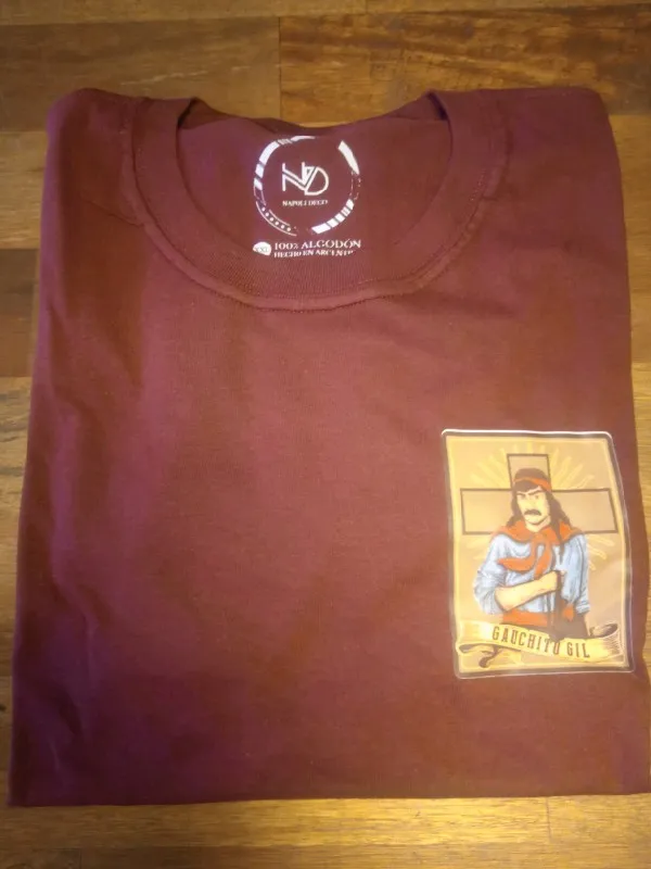 [PROD448] Remera XXL "Gauchito Gil" bordo